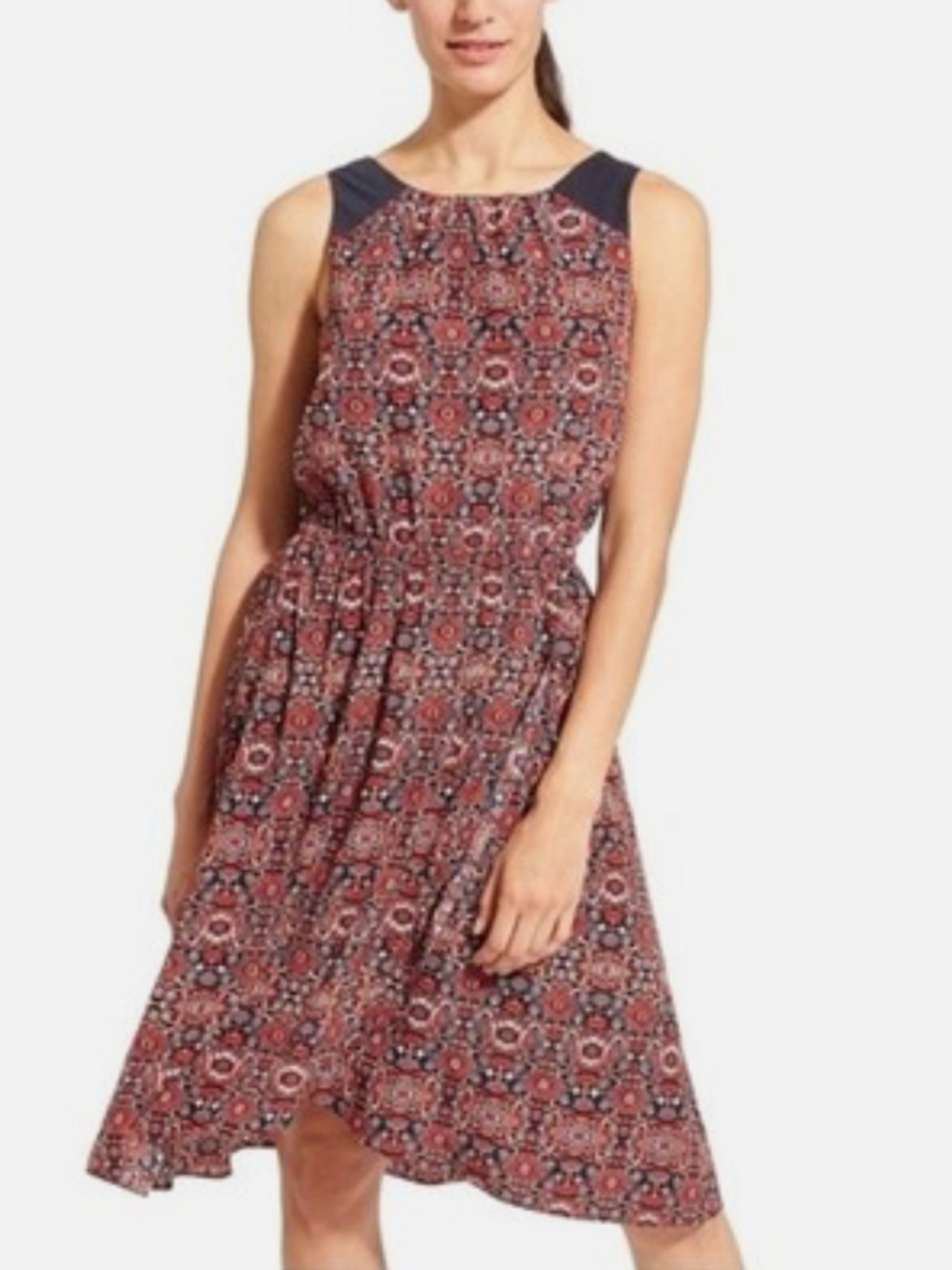 Women’s Athleta printed Martinique red blue faux wrap keyhole tie back. Small - Picture 8 of 16